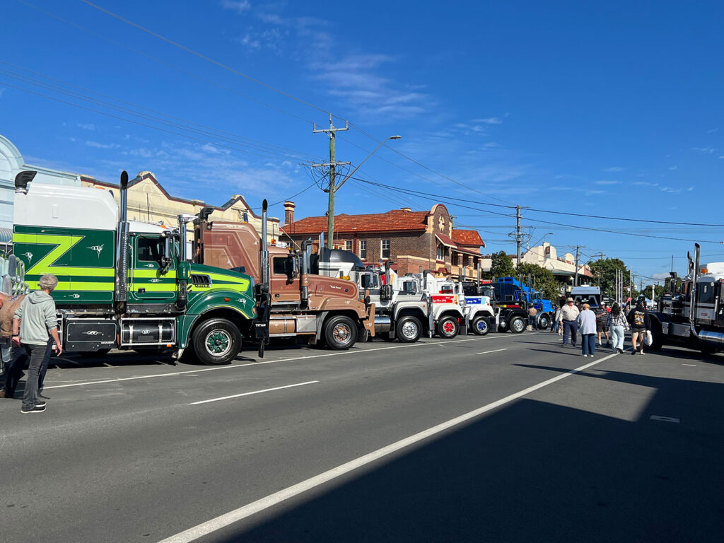 Casino Truck Show - SIlverback