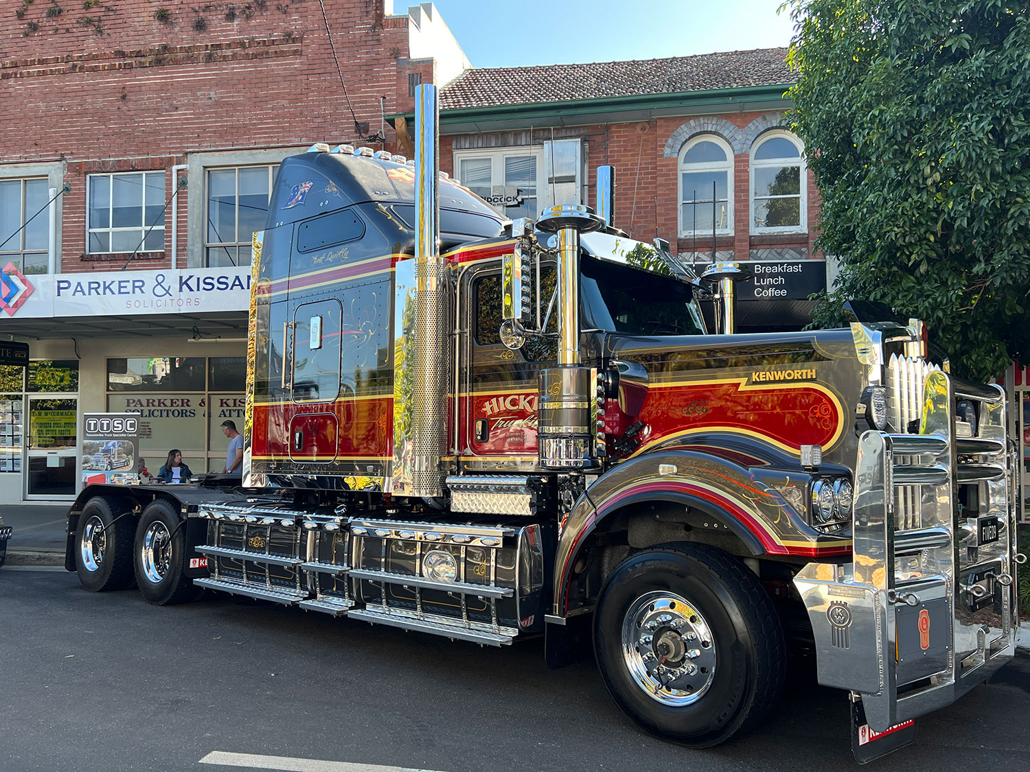 Casino Truck Show - SIlverback