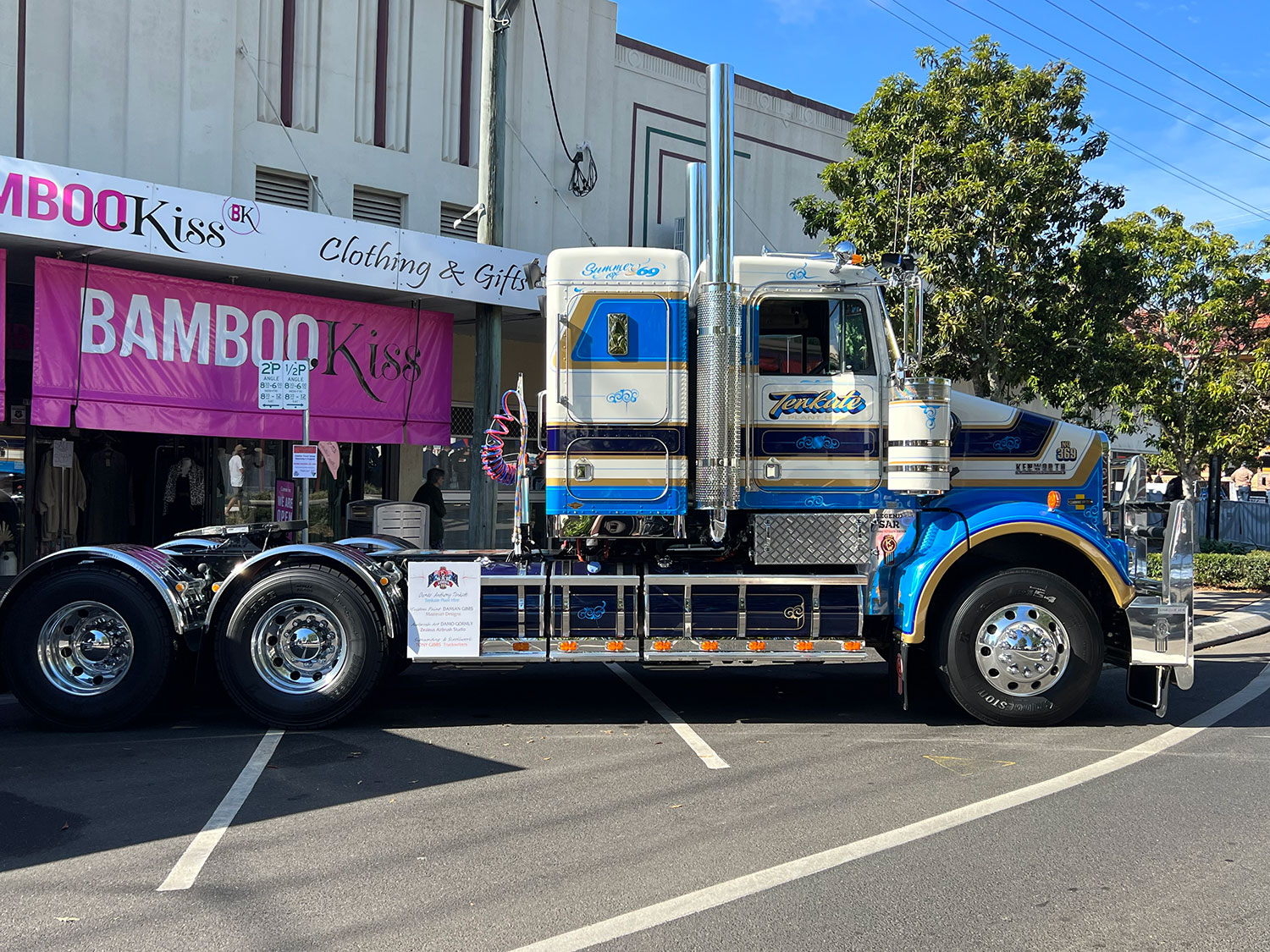 Casino Truck Show - SIlverback